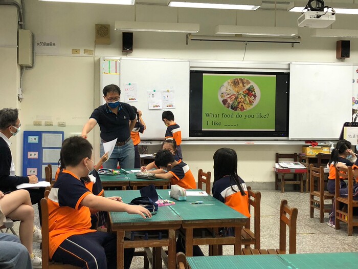 中峰國小圖片